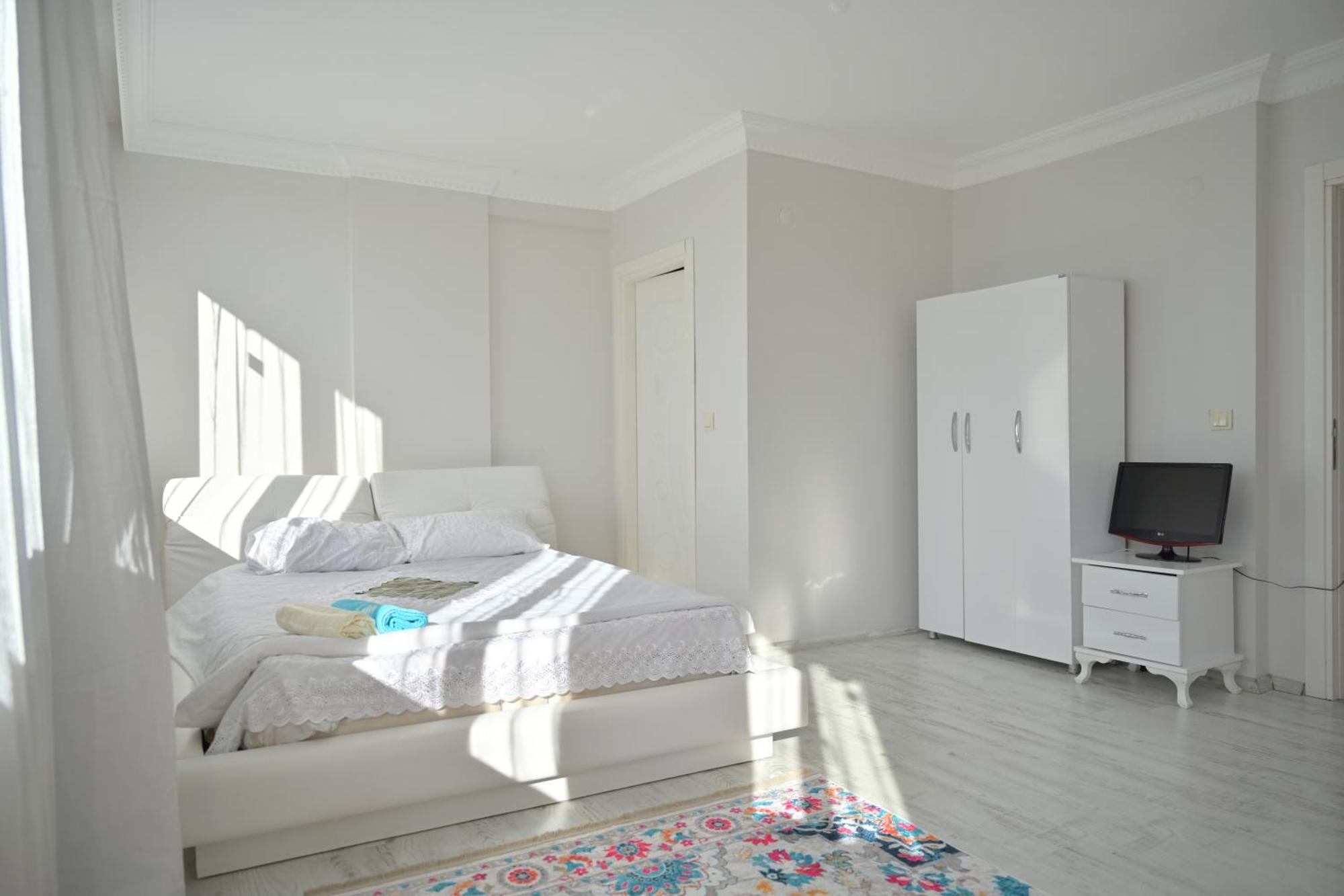 Orman Villa Hotel Is 6 Minutes From The Airport Arnavutkoy 외부 사진